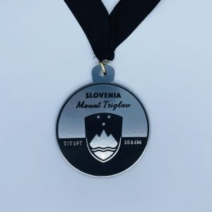 triglav-slovenia-summit-medal